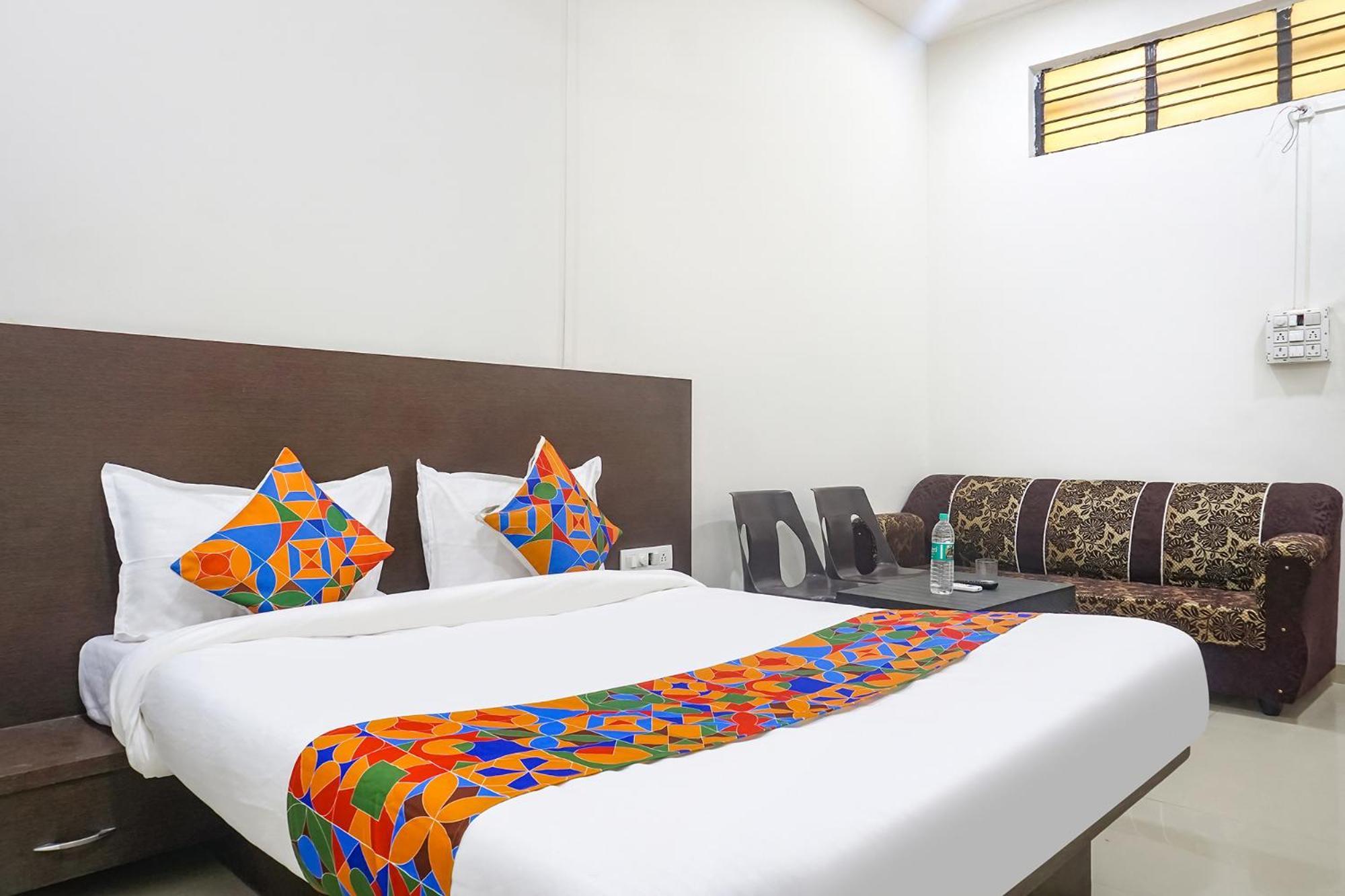 Fabhotel Om Sai - Nr Nashik Railway Station Exterior photo
