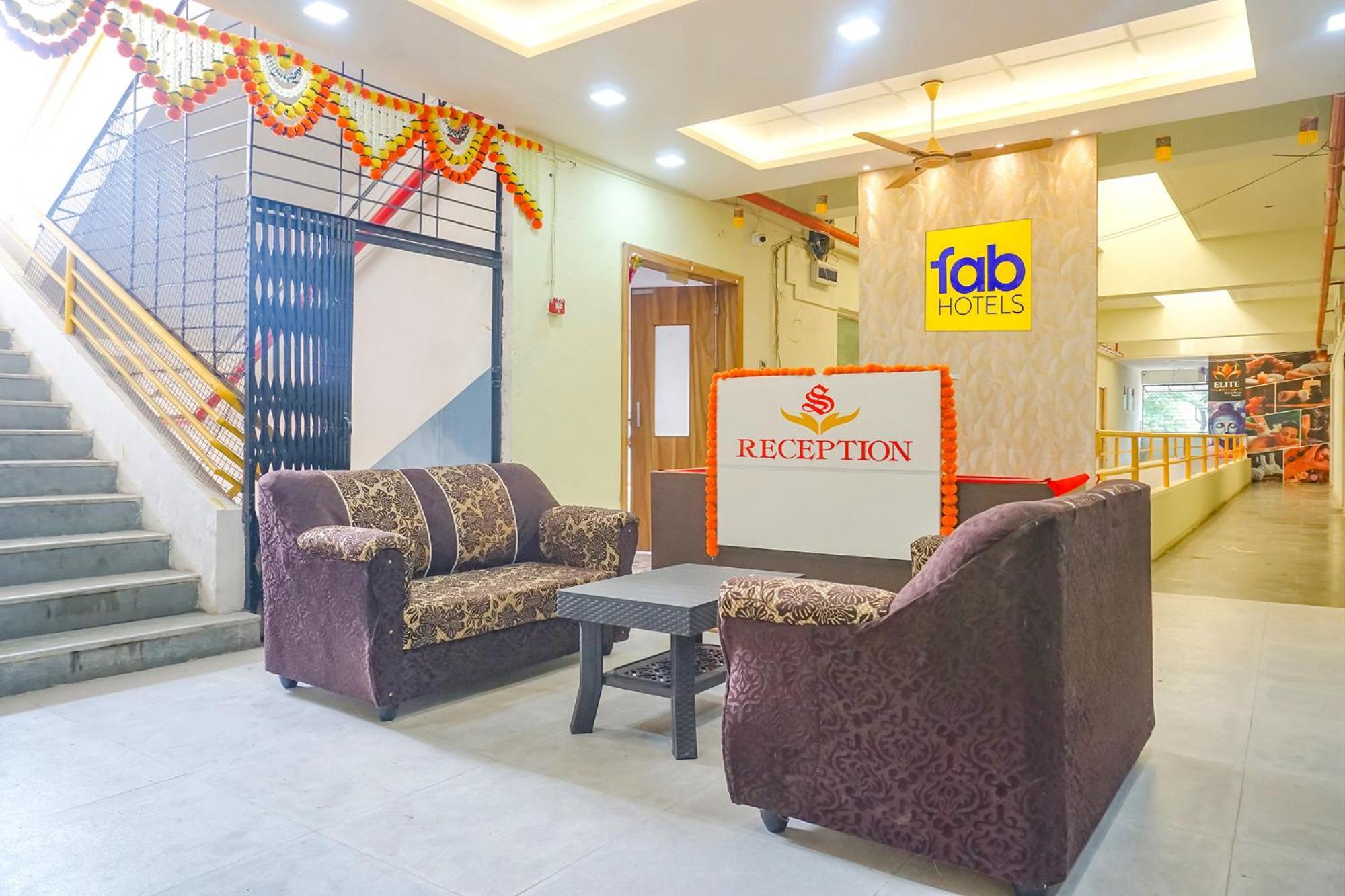 Fabhotel Om Sai - Nr Nashik Railway Station Exterior photo